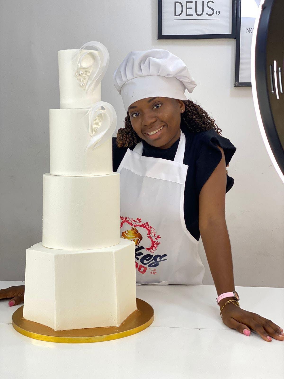 Chef Delfina, fundadora da Delfina Pastelaria